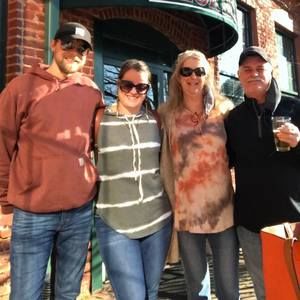 Meet your Posher, Laci